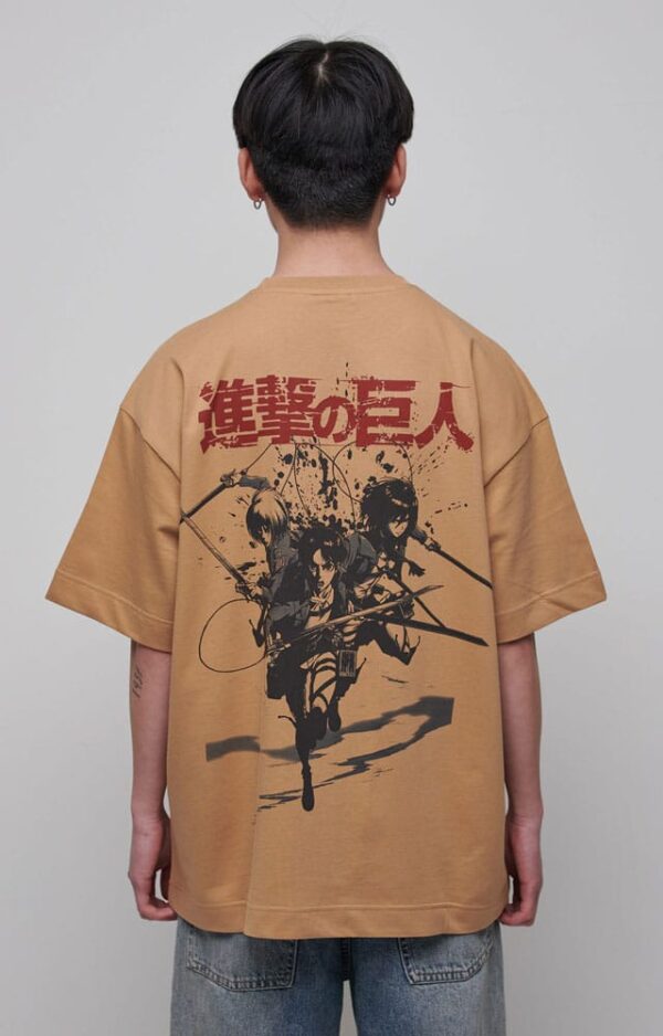 Attack on Titan T-Shirt (XL)