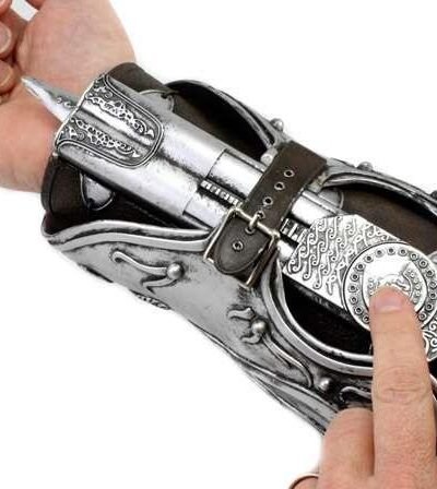 Assassin's Creed - Replica - The Hidden Blade of Ezio Auditore